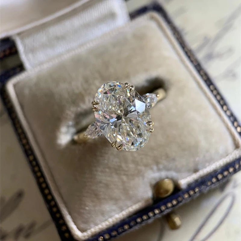 Oval Cubic Luxury Zirconia Wedding Bands - LaVie Jewelery