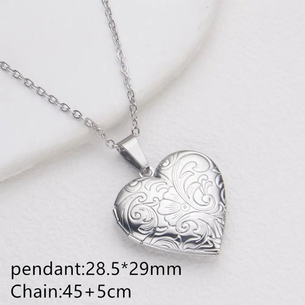 "The Timeless Keepsake" Heart Locket Necklace - LaVie Jewelery