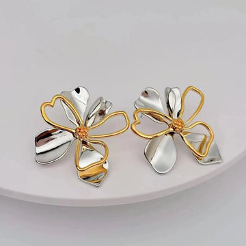 18K Gold Plated Stainless Steel Butterfly Stud Earrings - LaVie Jewelery
