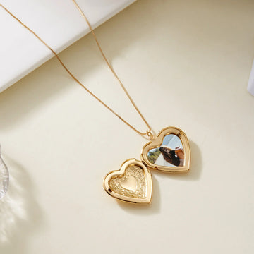 "The Secret Message" Heart Locket Necklace - LaVie Jewelery