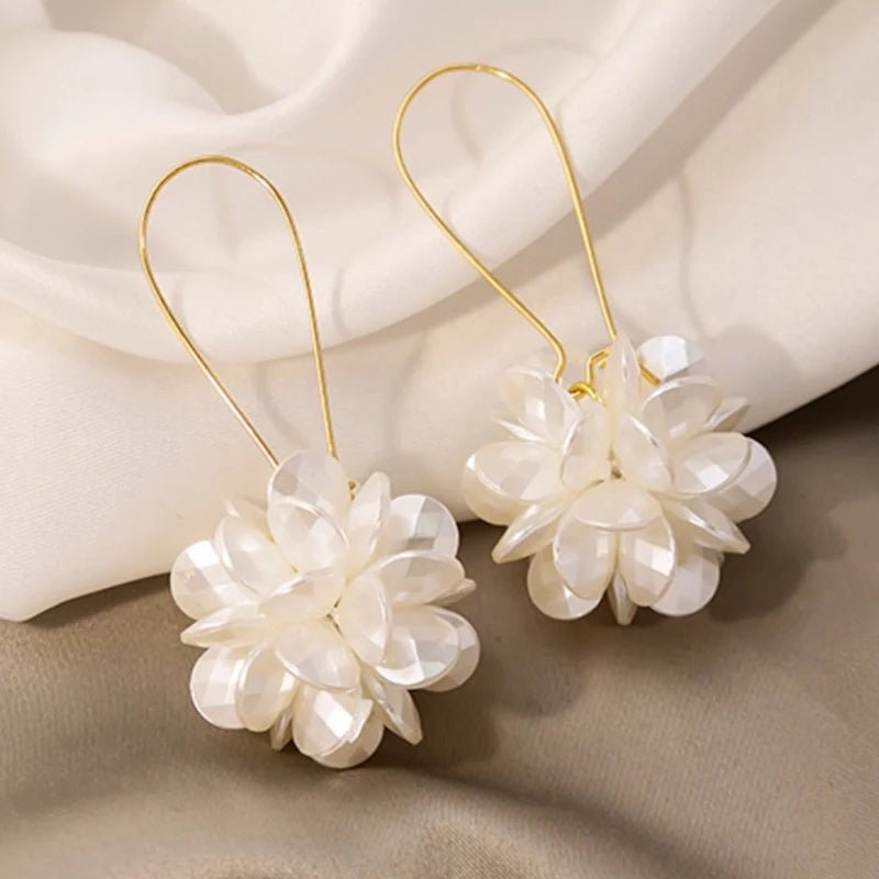 Elegant White Flower Pearl Dangle Earrings - LaVie Jewelery