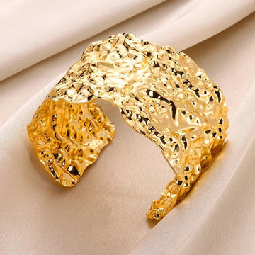 Exquisite Classic Gold Color Stainless Steel Bangles Cuff Bracelet - LaVie Jewelery