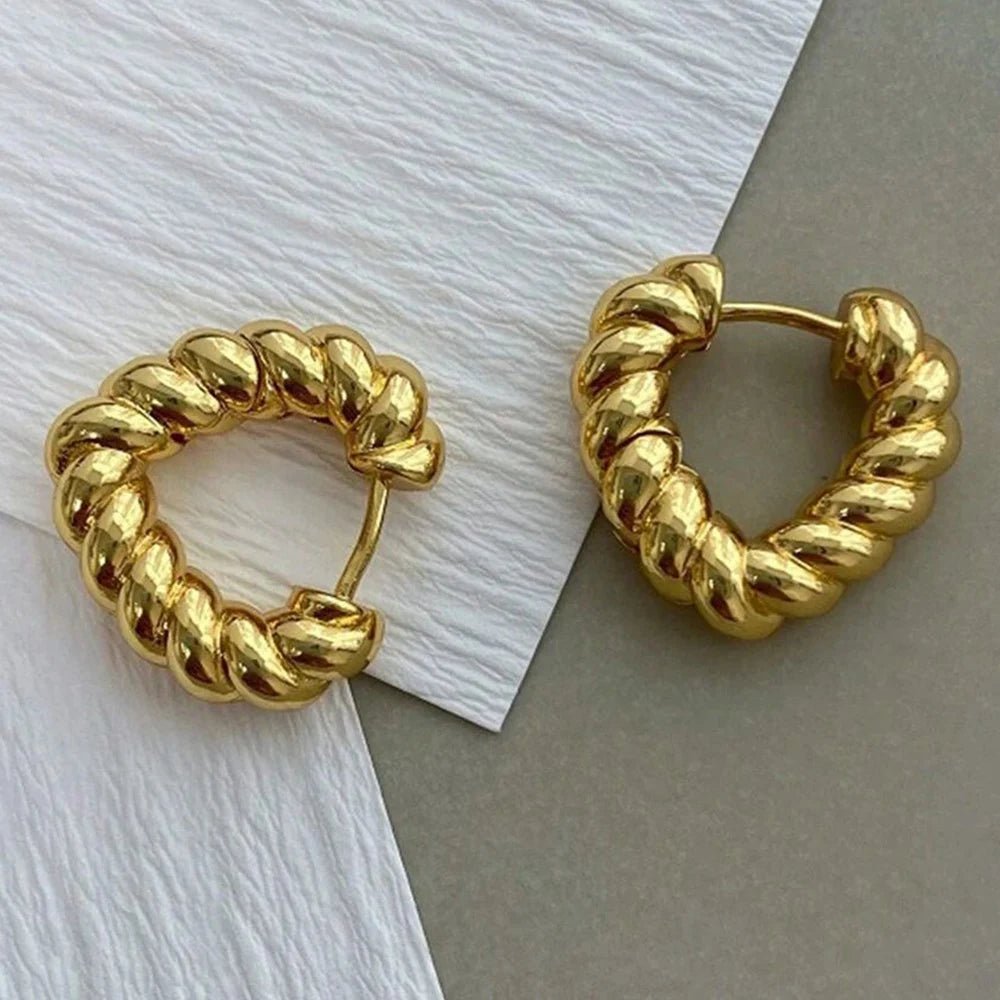 Gold Plating Twisted Heart Shape Hoop Earrings - LaVie Jewelery