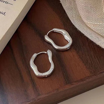 Irregular Oval Hoop Earrings - LaVie Jewelery