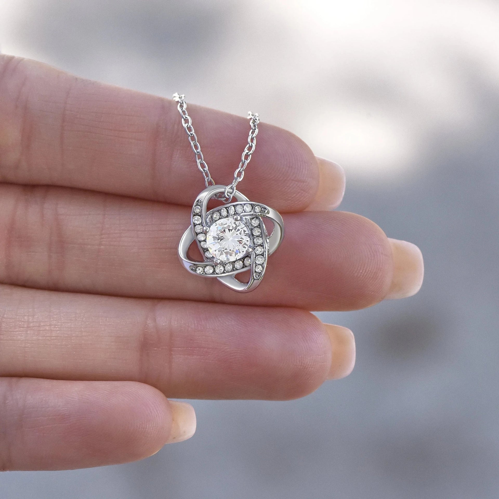 Sentimental To My Mom Necklace - LaVie Jewelery