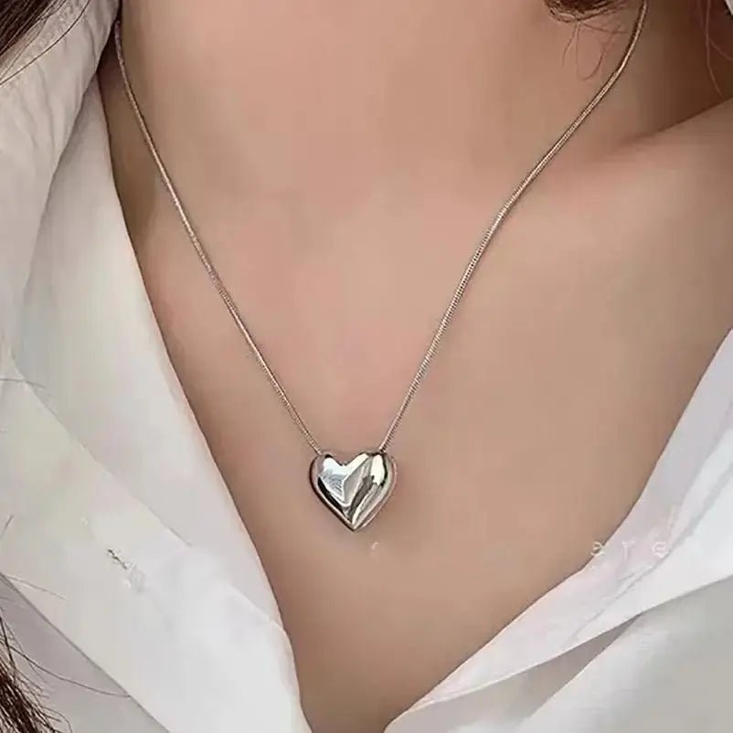 Korean Silver Color Snake Bone Chain w Heart Pendant Choker Necklace - LaVie Jewelery