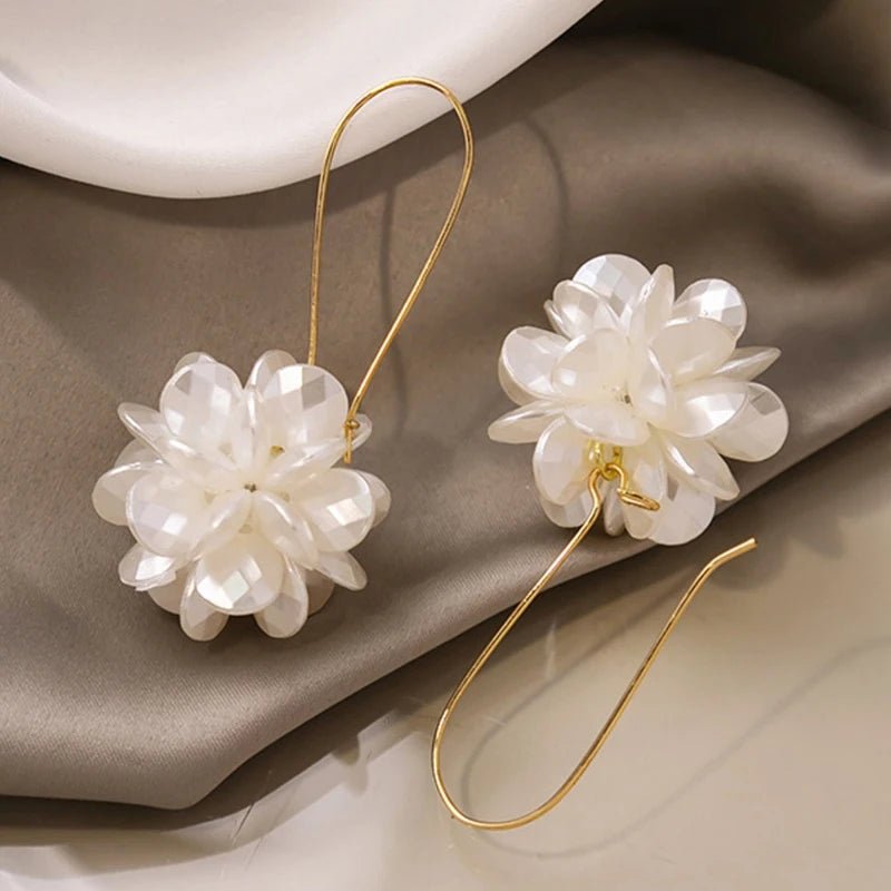 Elegant White Flower Pearl Dangle Earrings - LaVie Jewelery