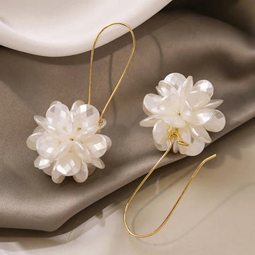 Elegant White Flower Pearl Dangle Earrings - LaVie Jewelery