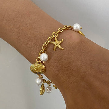18K Gold PVD Plated Stainless Steel Pearl Shell Starfish Charm Bracelet - LaVie Jewelery