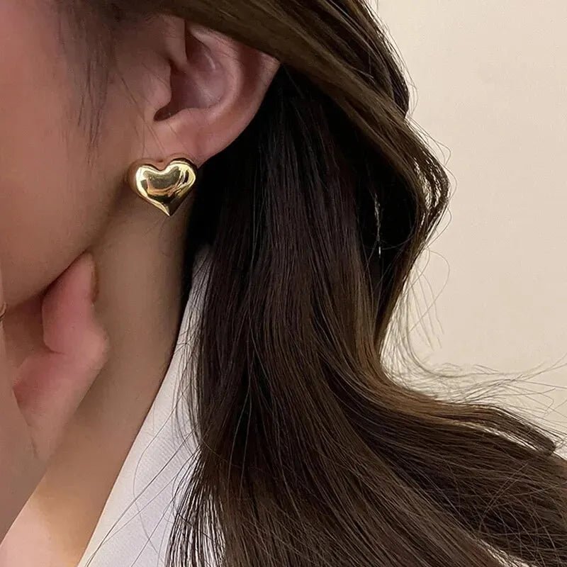 Dainty Love Heart Shape Gold Silver Color Stud Earrings - LaVie Jewelery