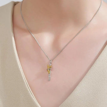 "The Eternal Hug" Necklace - LaVie Jewelery