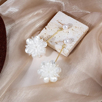 Elegant White Flower Pearl Dangle Earrings - LaVie Jewelery