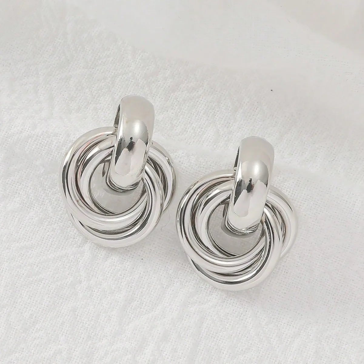 Gold SIlver Color Knot Hoop Earrings - LaVie Jewelery