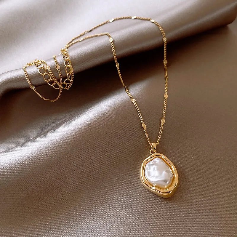 Irregular Baroque Pearl Pendant Necklace - LaVie Jewelery