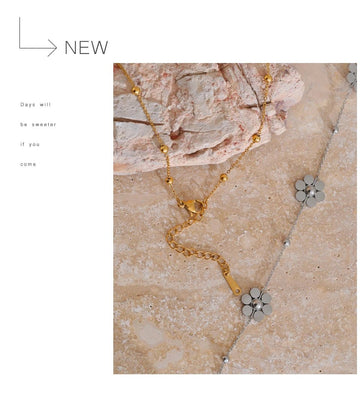 Stainless Steel Flower Chain Fashion Necklace - LaVie Jewelery