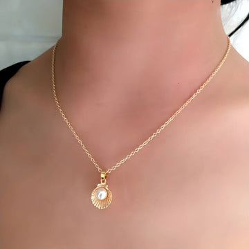 Pearl Shell Pendant Necklace - LaVie Jewelery