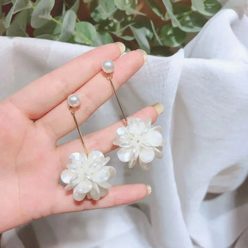 Elegant White Flower Pearl Dangle Earrings - LaVie Jewelery
