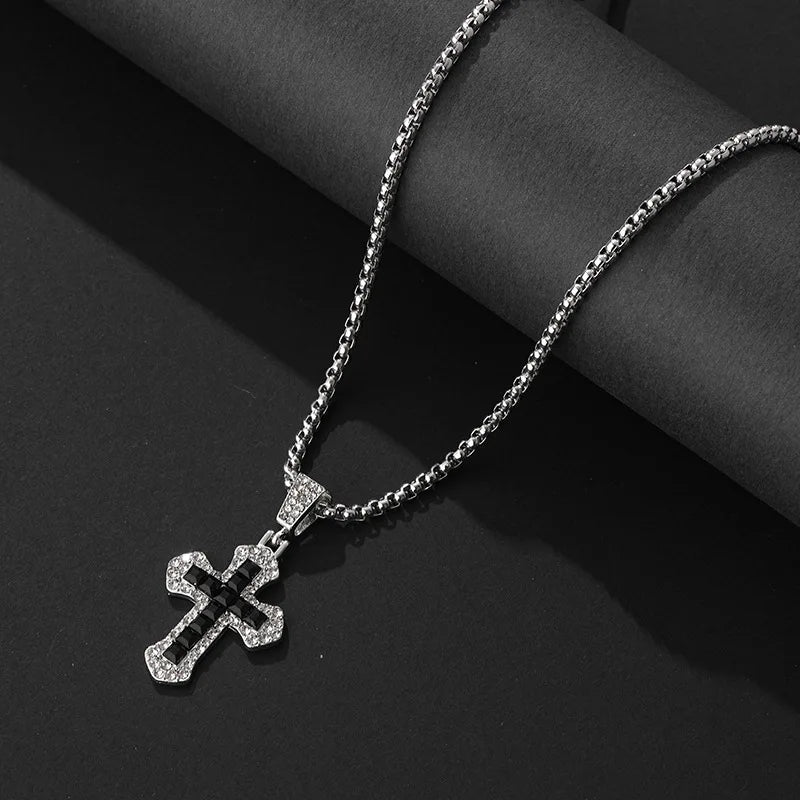 Stainless Steel Heart Pendant Choker Necklace - LaVie Jewelery
