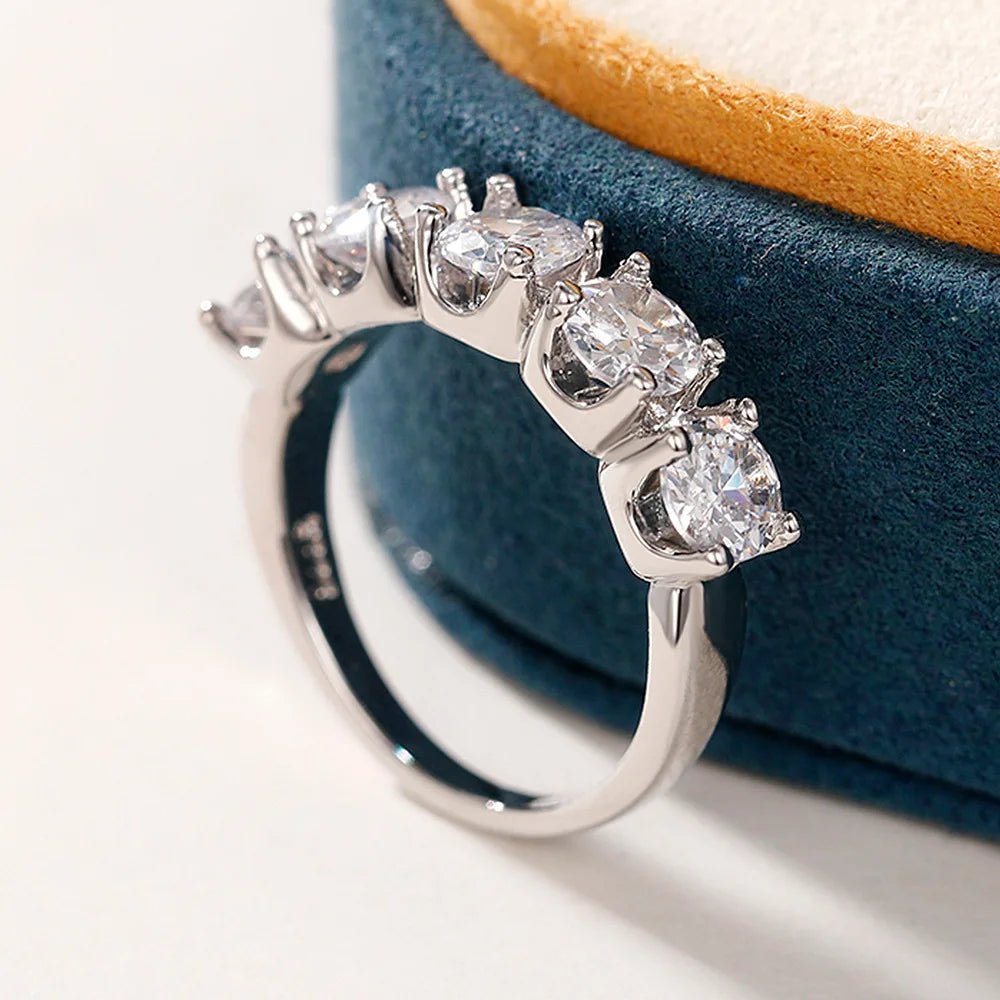 925 Sterling Silver Single Row Elegant Crystal Moissanite Rings - LaVie Jewelery