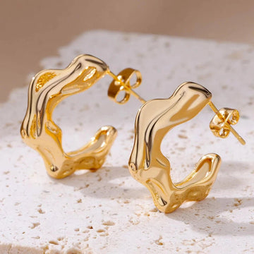 Gold Plating Twisted Heart Shape Hoop Earrings - LaVie Jewelery